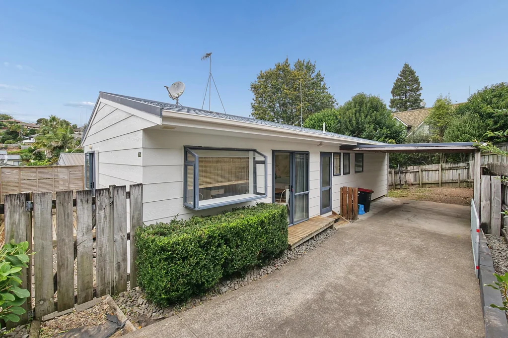 Welcome Bay 3房  Freehold, Fully Fenced & Ready