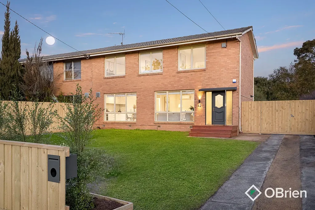 Frankston North 3ਬੈੱਡਰੂਮ Spacious, sunlit and stylish; a fantastic updated home for starters or families