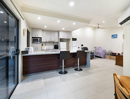 1&2/6 Whitehaven Drive, Blacks Beach, Mackay, 6 Schlafzimmer, 4 Badezimmer, Apartment