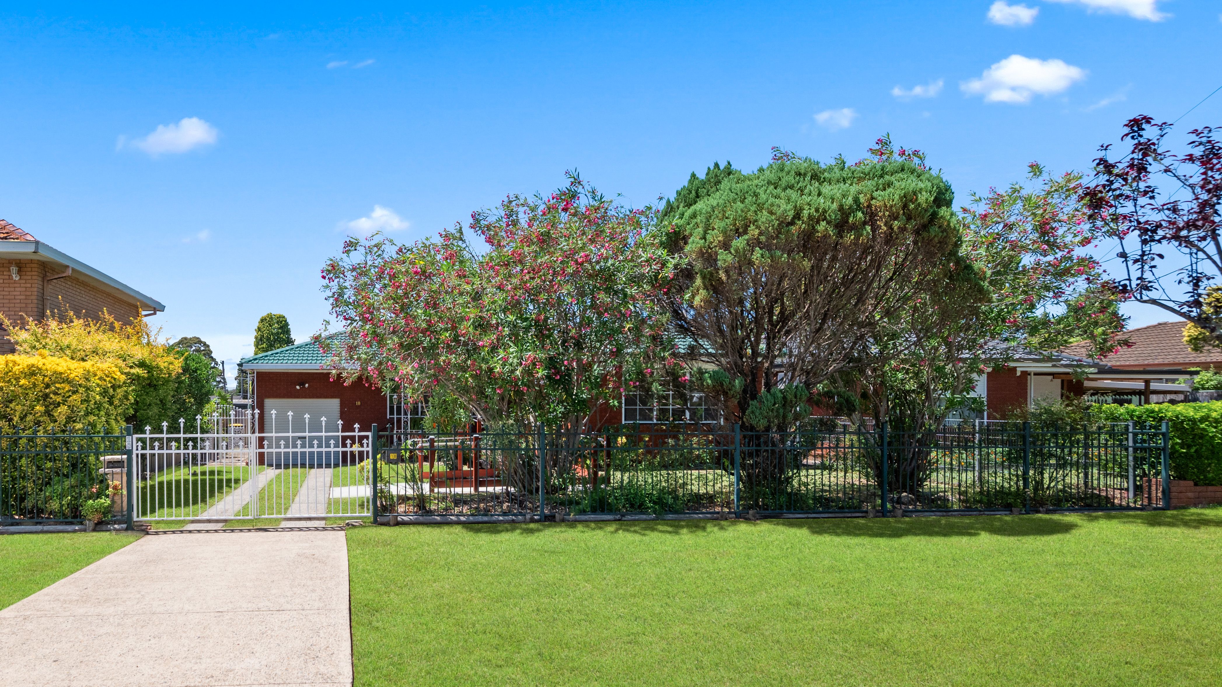 18 ALICE ST, MACQUARIE FIELDS NSW 2564, 0 રૂમ, 0 બાથરૂમ, House