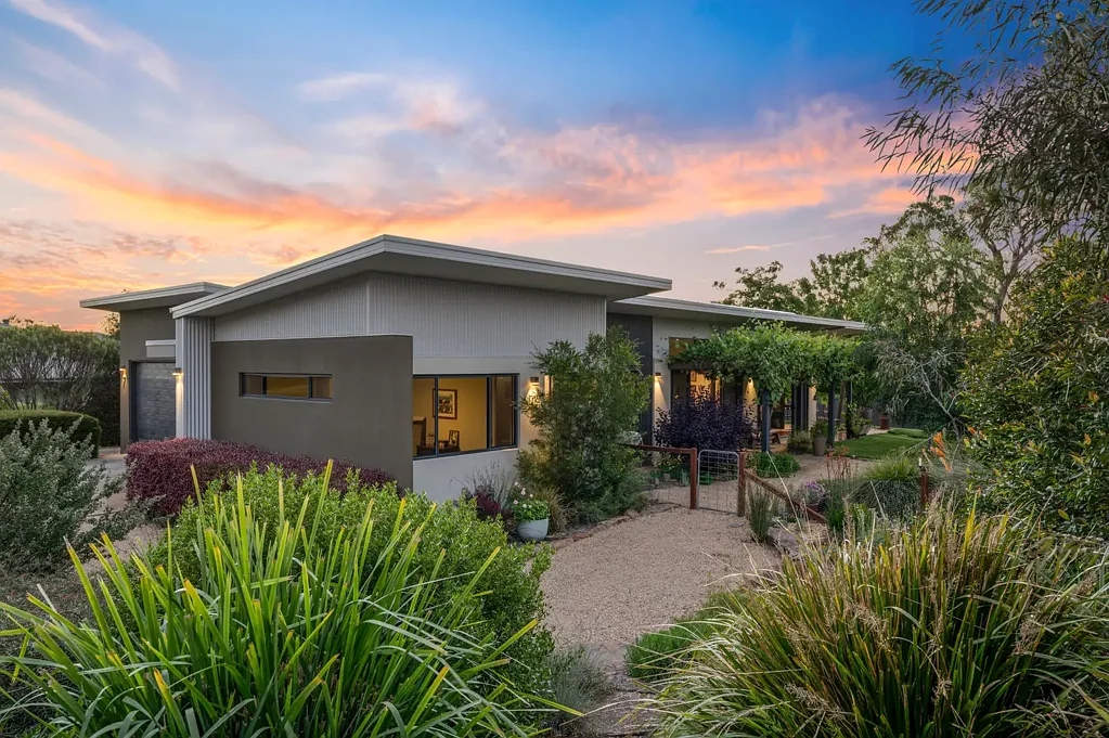 7 Oaksford Drive, Mansfield, VIC 3722