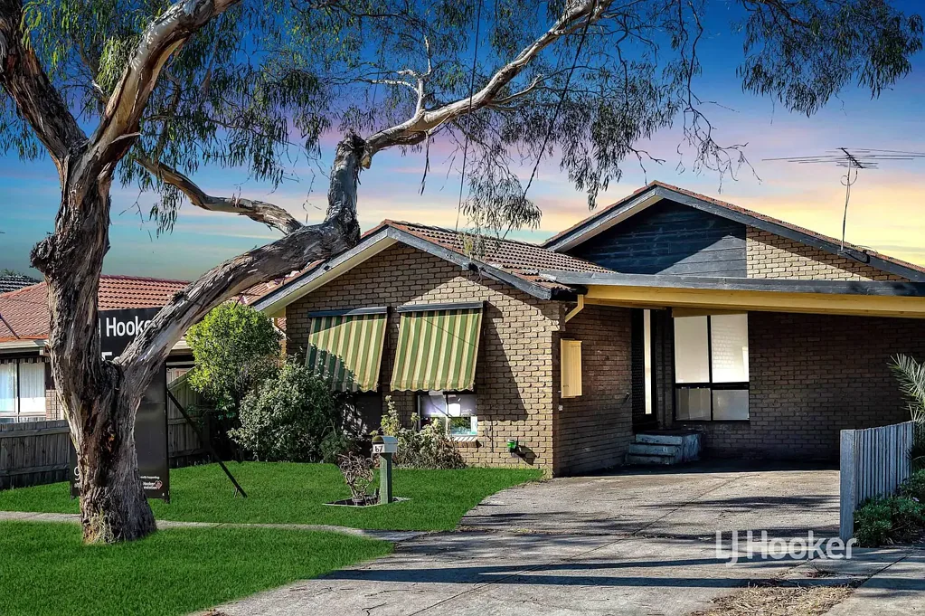 Altona Meadows 3chambre Stylish Family Living in a Sought-After Location!