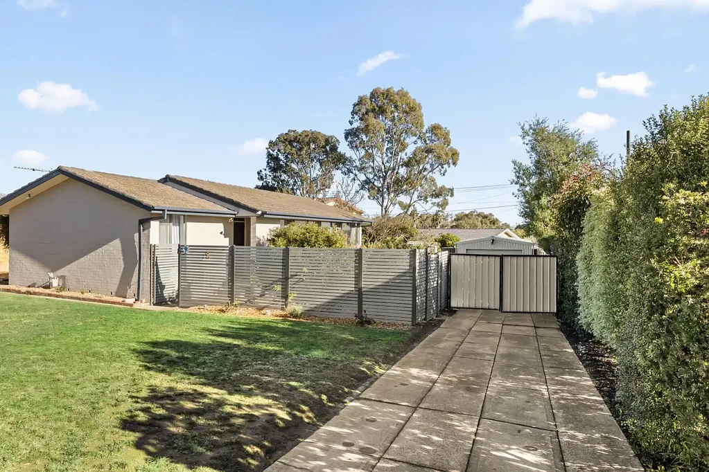 Higgins 3Kwarto Practical Entry Level Home