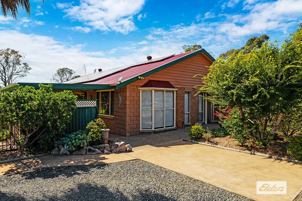 15 Glenduart Grove, Moruya, NSW 2537