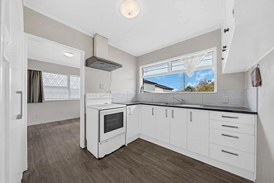 86 Botany Road, Botany Downs, Manukau City, 3 Schlafzimmer, 1 Badezimmer, House