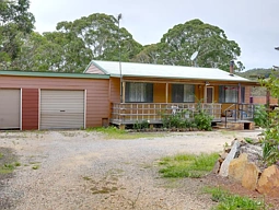 829 Barry Road, Hanging Rock
