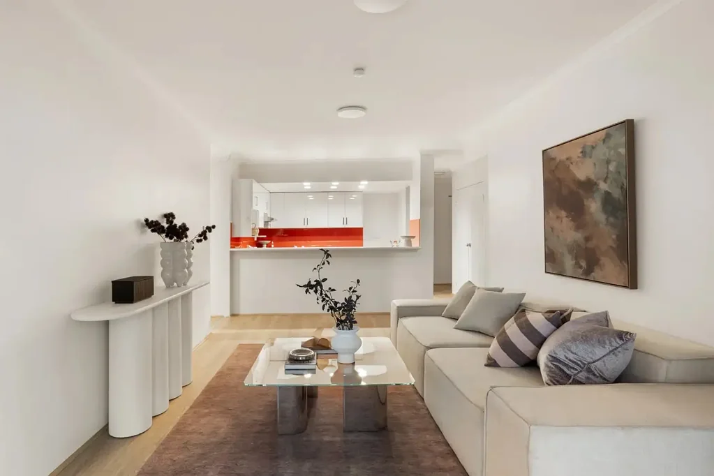 Ground-Floor Courtyard Apartment | UNFURNISHED | 3 Bedrooms Plus Study/Dining Room