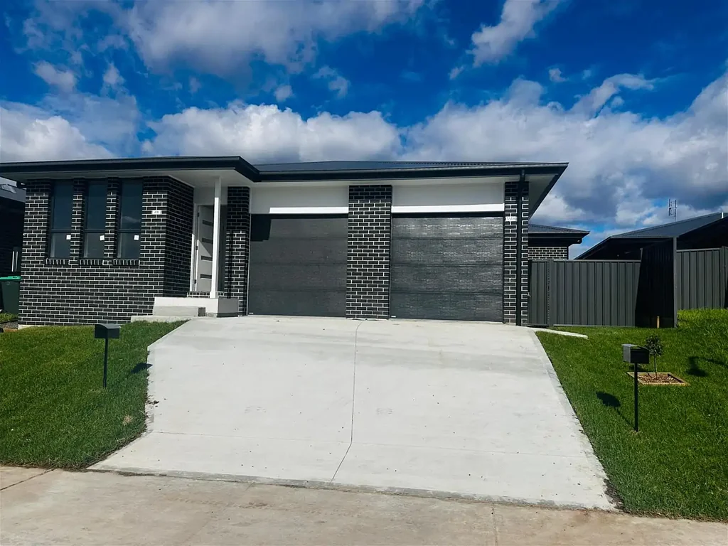 Modern Family Home in a Growing Community
