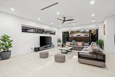 4 Lantern Street(GABLES), Box Hill, NSW 2765, 4房, 2浴, House