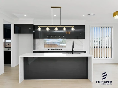 Address Withheld, Bradbury, NSW 2560, 6 Bedrooms, 3 Bathrooms, House