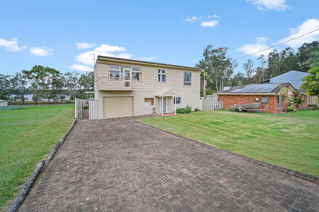 18 Coonabarabran Road, Coomba Park, NSW 2428