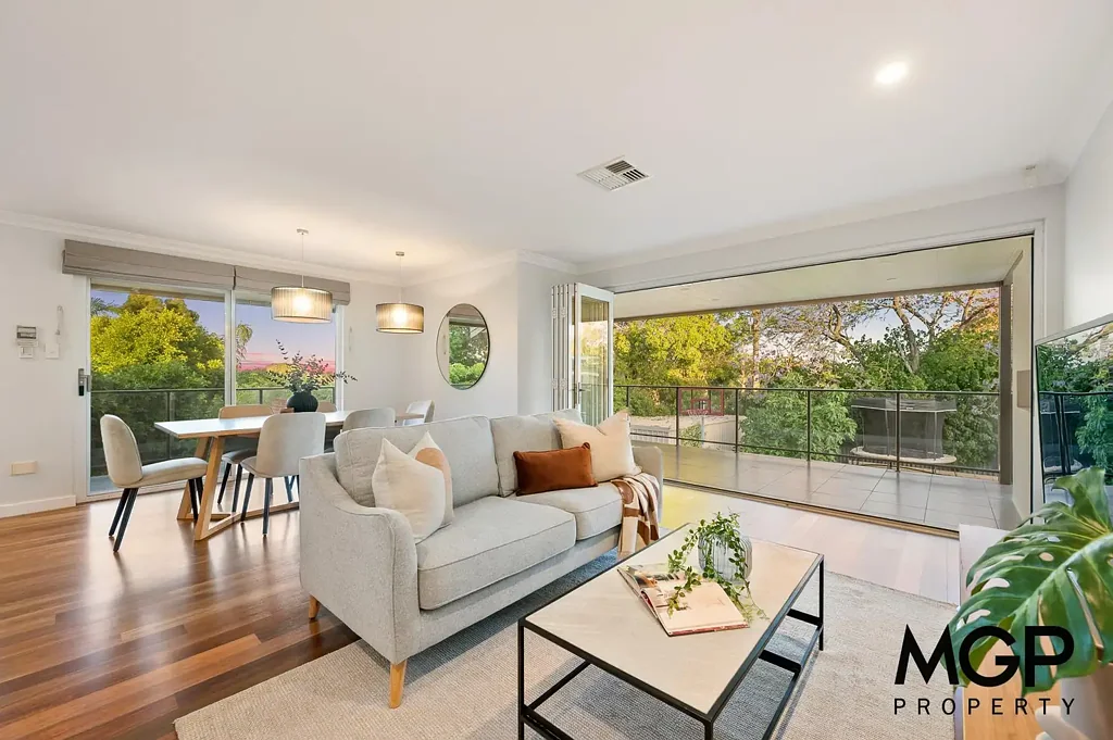 Attadale 4房  Elevated living…