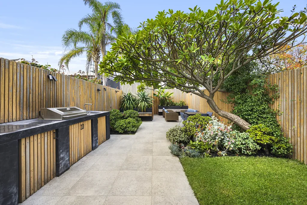 Contemporary Coastal Family Home situated between Gordons Bay and Clovelly Beach