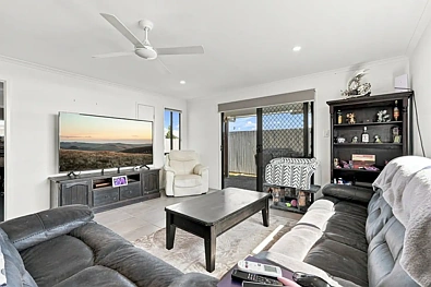 Living room - 10 Monarch Street, Flagstone, QLD 4280