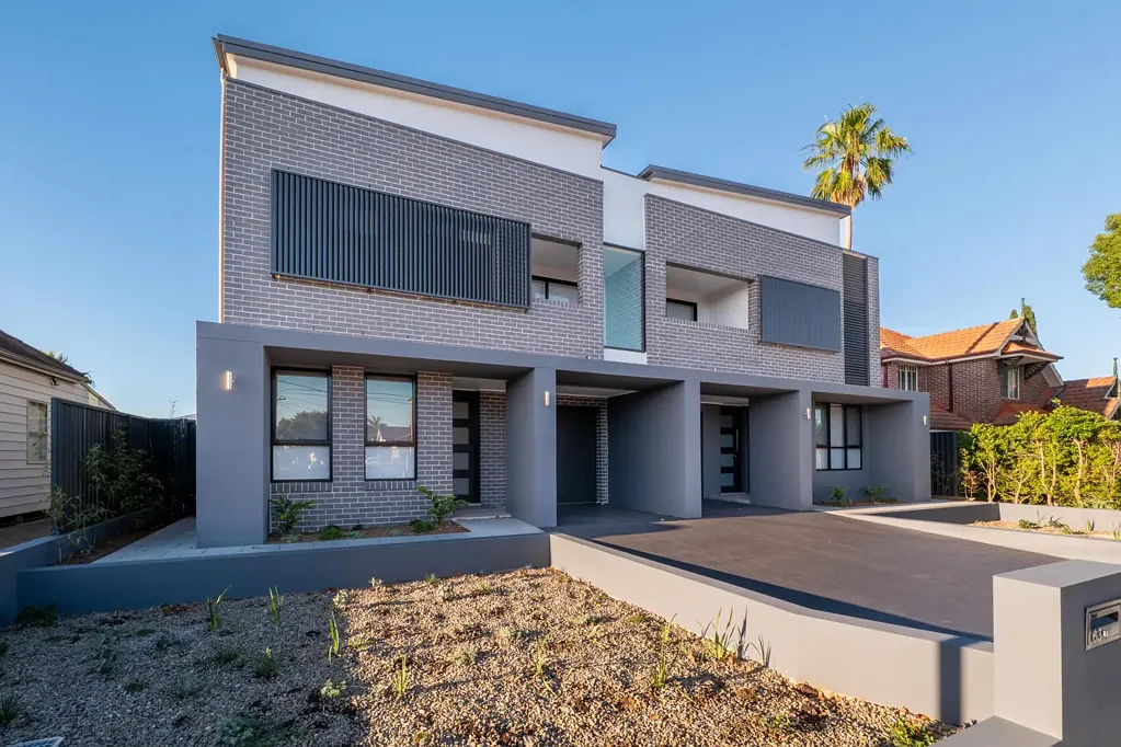 Brand-New Sophisticated 5-Bedroom Duplex with Luxurious Outdoor Entertainment