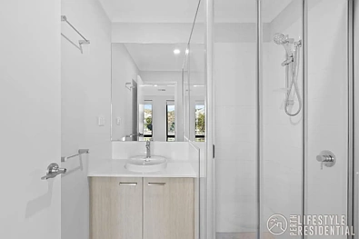 22 Bourke Way, Eglinton, WA 6034, 3 Bedrooms, 2 Bathrooms, House