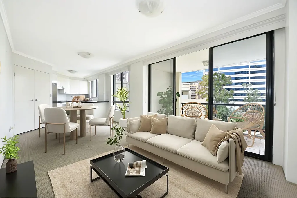 Hurstville 1房 Hurstville中心公寓 北向明亮 6楼视野 开放式布局 现代厨房 Resort设施 步行火车站商圈 Sunlit North-Facing One-Bedroom in Hurstville CBD