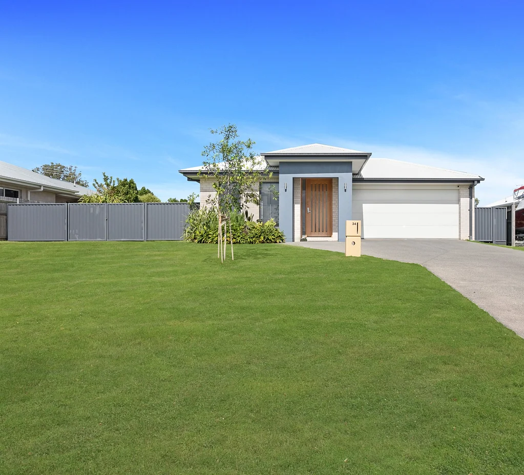 34 North Street, Point Vernon, QLD 4655