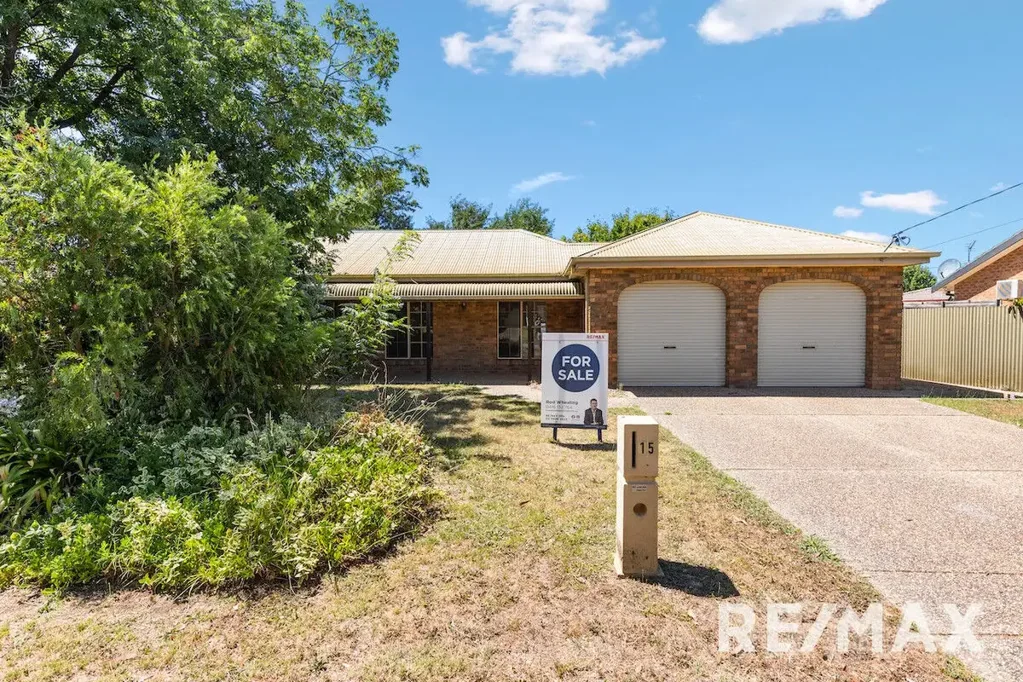 Lake Albert Family Home