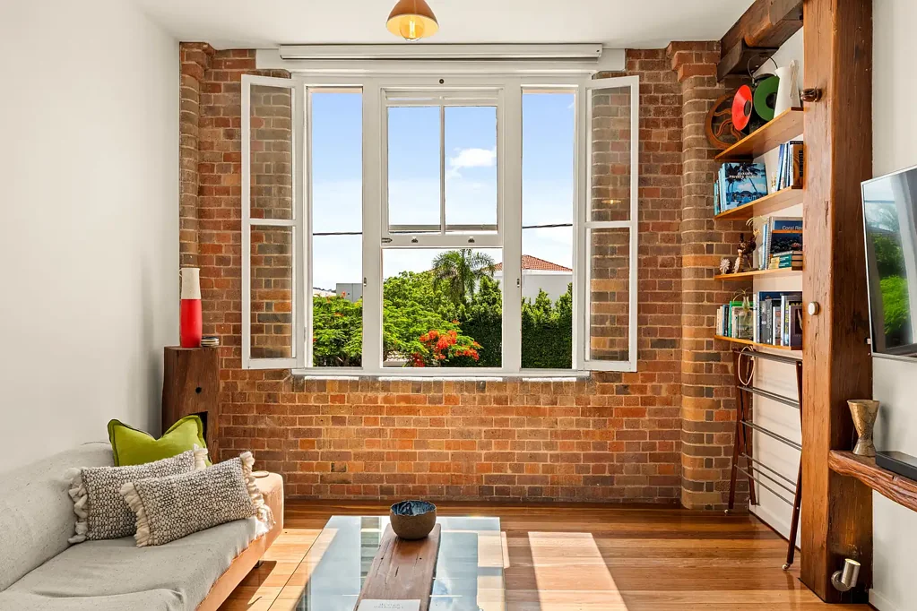 Teneriffe 1Kwarto (A MASTERPIECE BLENDING RECLAIMED TIMBER + WOOLSTORE FEATURES)