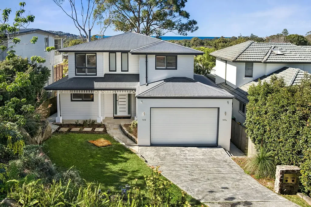 Dee Why 6房 时尚家庭港湾，坐拥高层海景 Stylish Family Sanctuary with Elevated Ocean Views