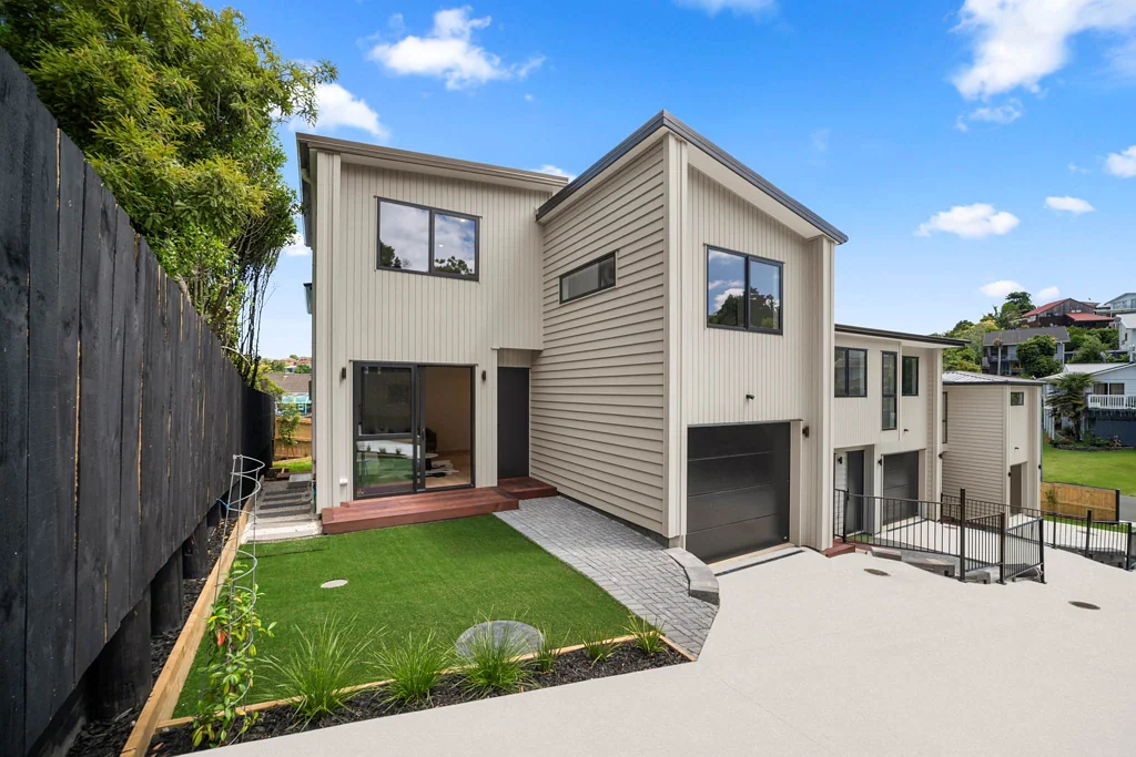 Browns Bay 5ห้องนอน Brand-New Homes in the Heart of Browns Bay