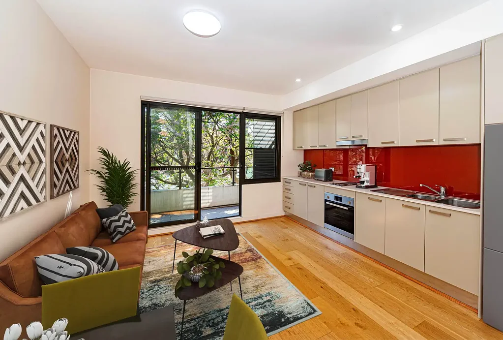OVERSIZED STUDIO APARTMENT | Unfurnished