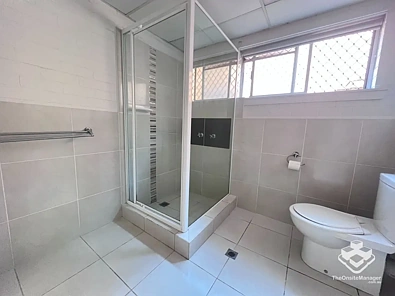 1/17 Meyer Street, Southport, QLD 4215, 2 slaapkamers, 1 badkamers, Unit