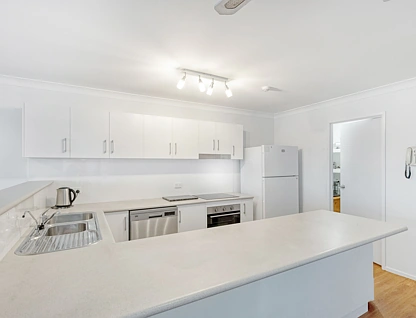 1/13 Bass Court, Banksia Beach, Moreton Bay Region, 3 कमरे, 1 बाथरूम, Apartment