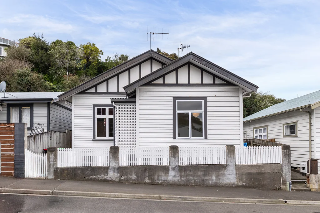 Hospital Hill 3Moenga Motivated. Priced. Ready.