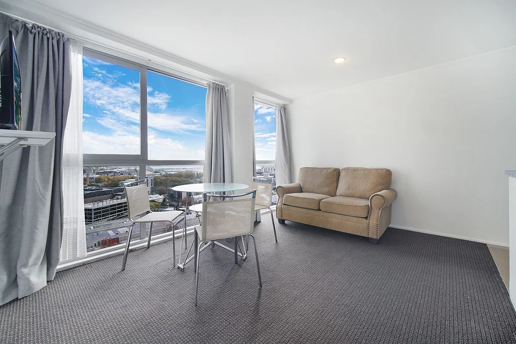 2 Bedroom - 1 Bathroom - Furnished
