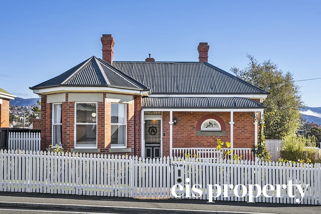 42 Bay Road, New Town, TAS 7008