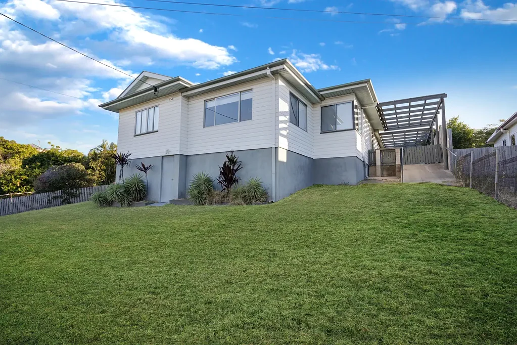 APPLICATION APPROVED:: GREAT HOUSE IN QUIET AREA