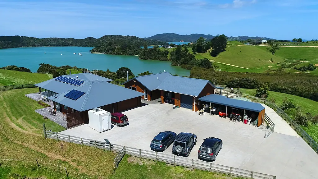 Oakura Coast 5Phòng ngủ The Ultimate Coastal Lifestyle Property!