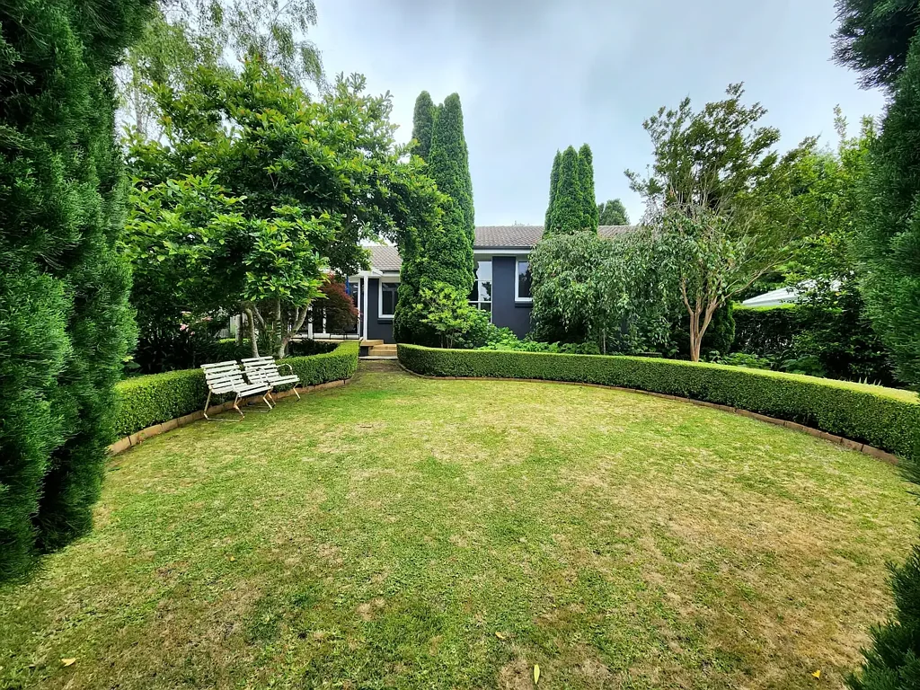 Light-filled three-bedroom home in a peaceful Bundanoon pocket