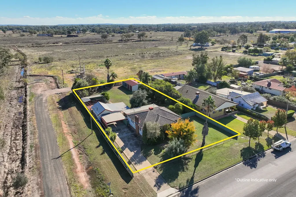 Forbes 3房  Ray White Forbes - (02) 6851 1411