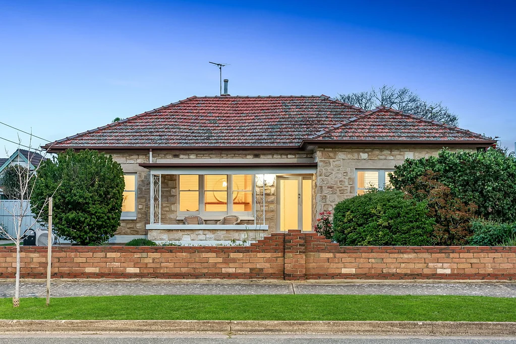 8 Hawkins Avenue, Flinders Park, SA 5025