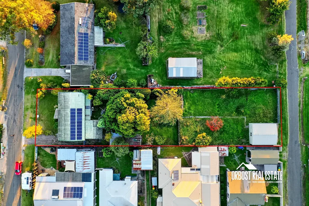 Orbost 3房  Space, Sheds, Solar & Subdivision Potential