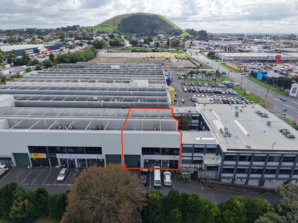 Mount Wellington 533sqm refurbished industrial - Mt Wellington