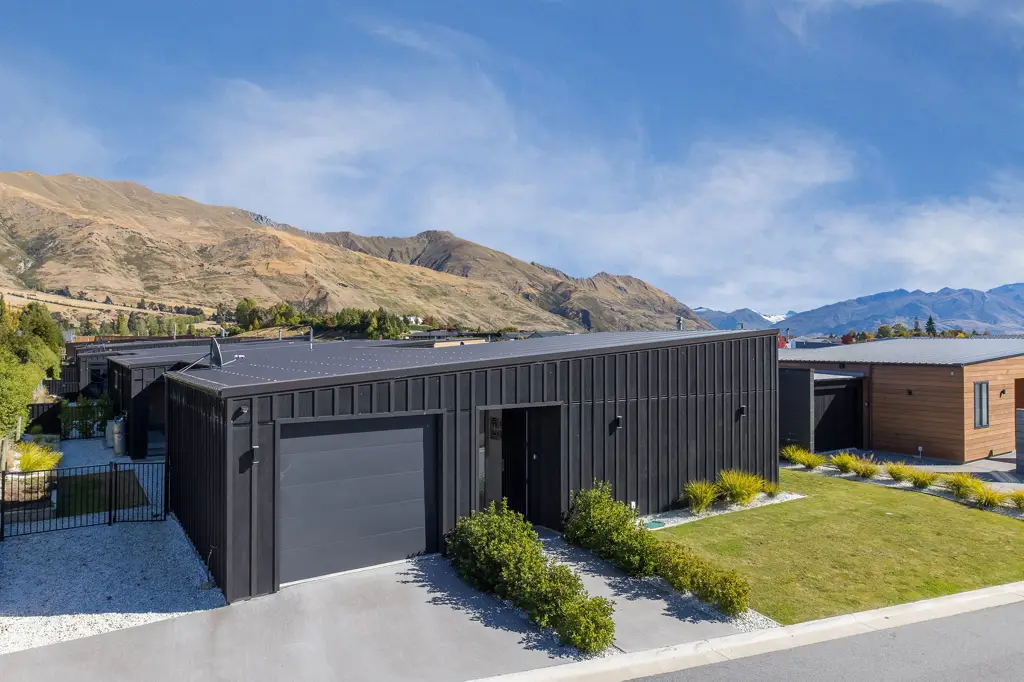 Wanaka 3房  Light-filled, low-maintenance, lifestyle ready