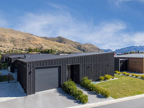 Wanaka 3房  Light-filled, low-maintenance, lifestyle ready