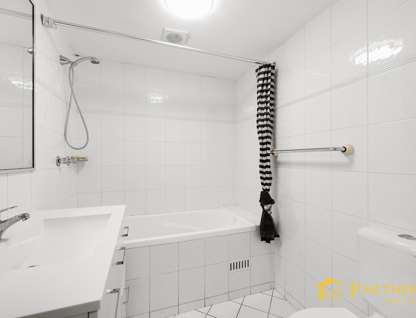 41/2 Macquarie Road, Auburn, NSW 2144, 2 Bedrooms, 2 Bathrooms, Apartment