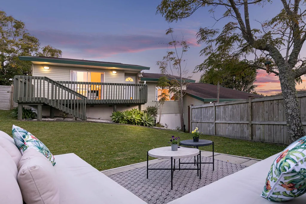 23 Grenadine Place, Unsworth Heights, North Shore City, Auckland