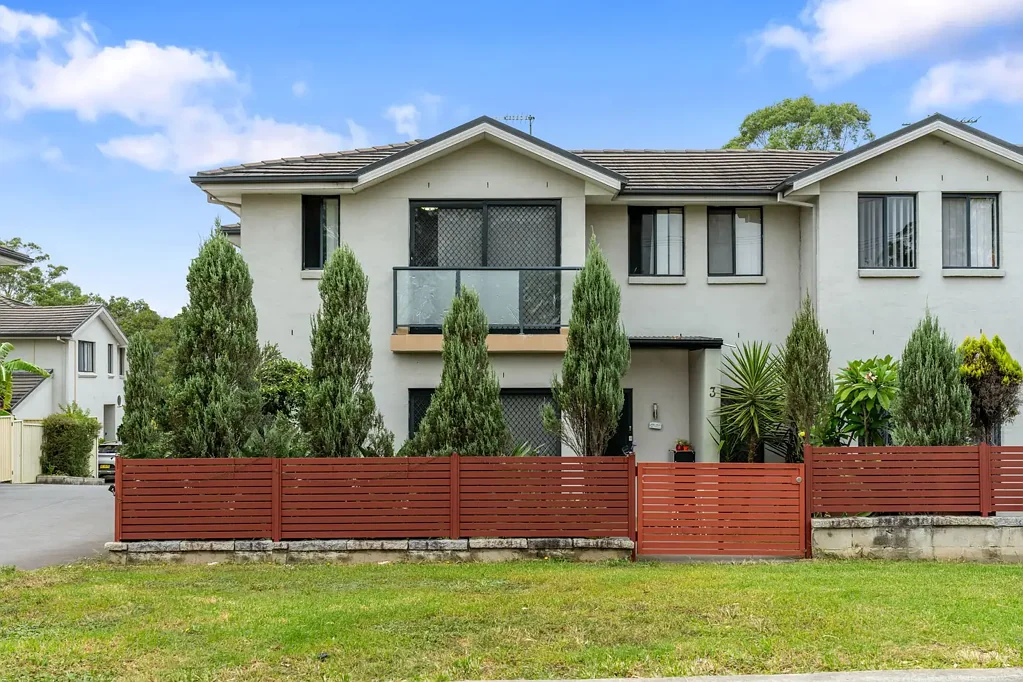 Macquarie Fields 4બેડરૂમ Ready to Move In | Spacious Townhouse | Within Selective School Zone