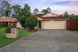 5 Kyeamba Close, Upper Kedron