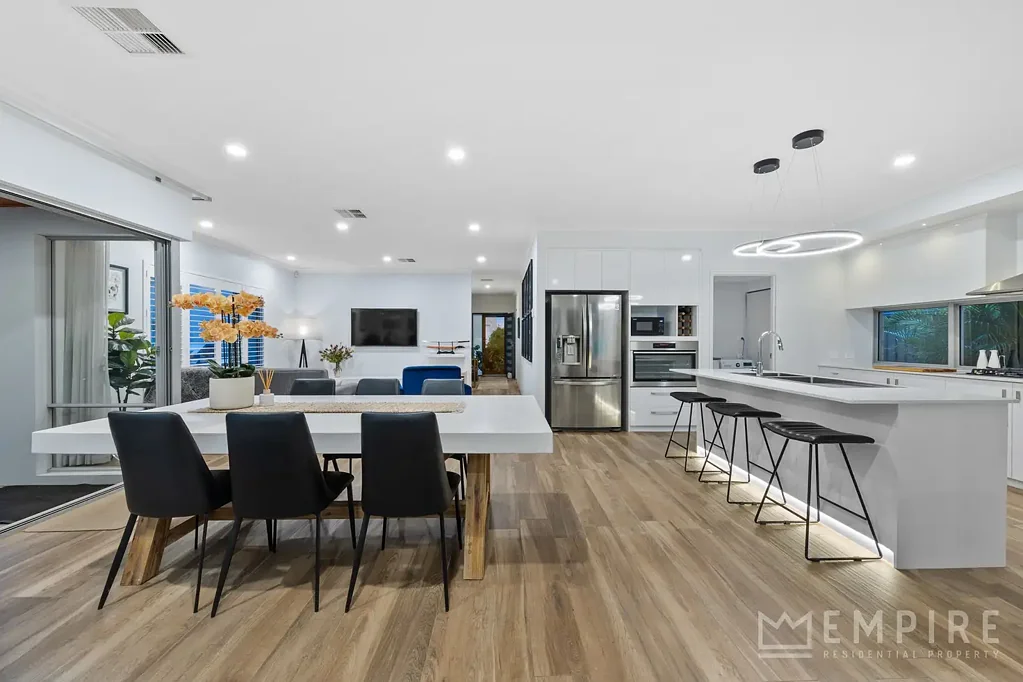 6 Makarska Way, Spearwood, WA 6163