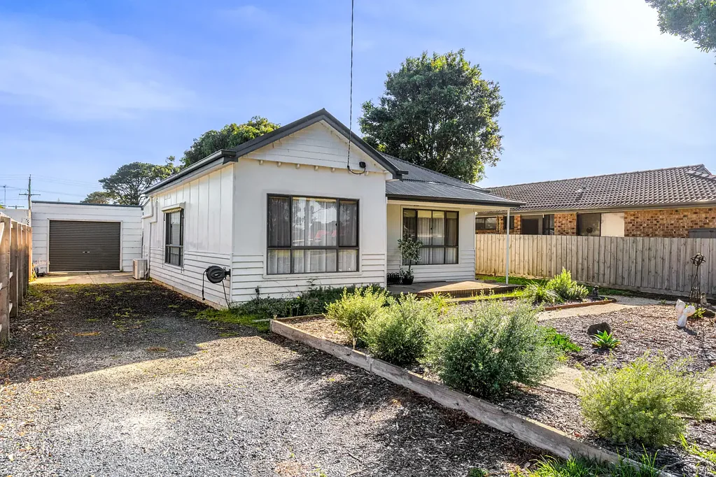 Wonthaggi 4침실 Endless Potential Meets Modern Comfort in the Heart of Wonthaggi!