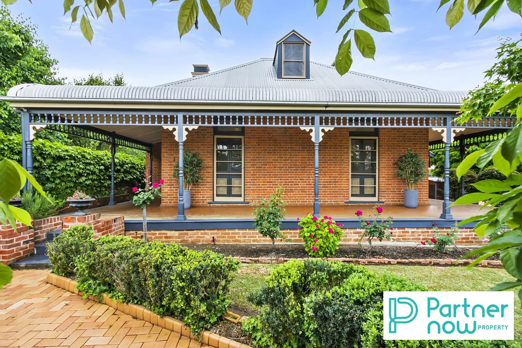 Tamworth 5chambre Luxurious Lifestyle in Ideal Location