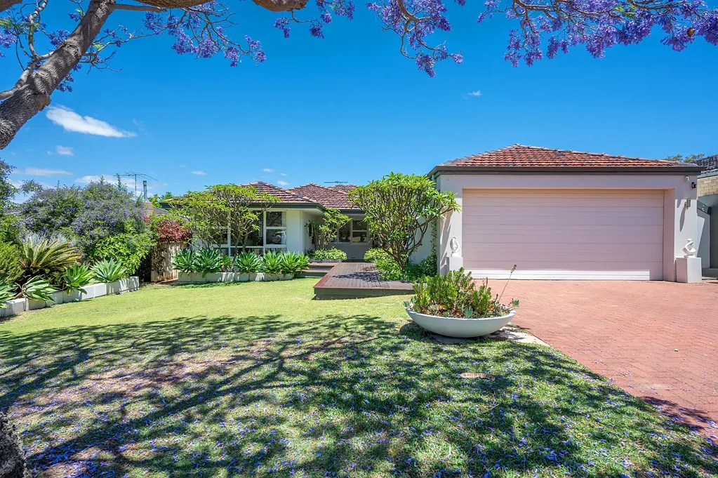 Address Withheld, Ardross, WA 6153