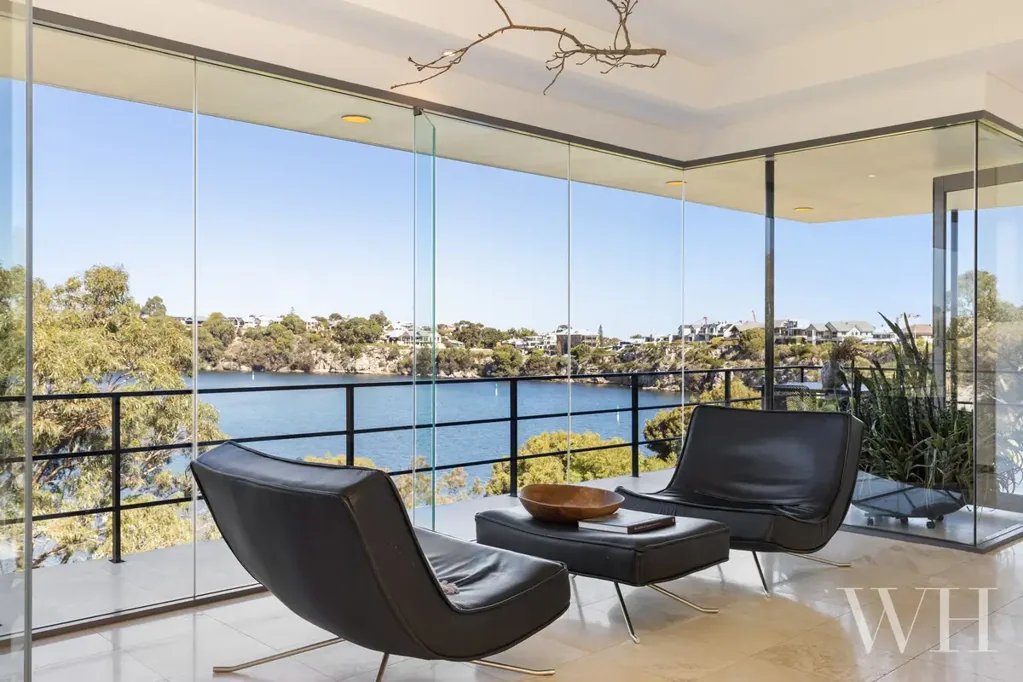 North Fremantle 4房  Luxurious Living with Sweeping Riverfront Outlooks